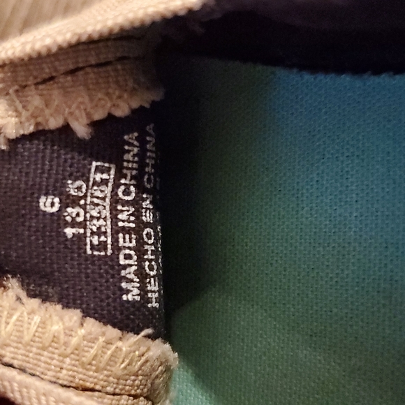 2 Pairs of Toddler Boys Shoes - Size 6 Sneakers - Picture 6 of 7